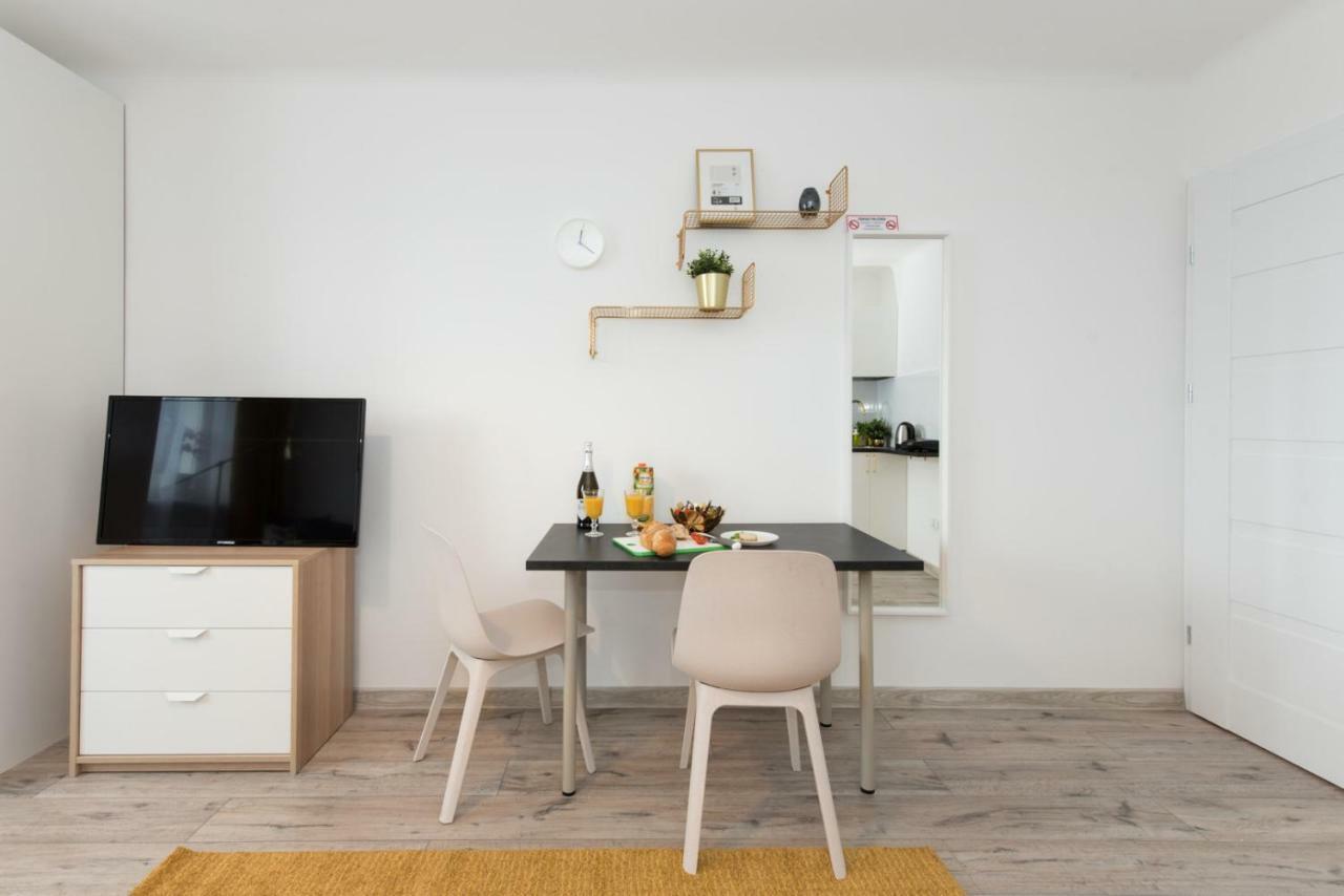 Superapart Belwederska A Ministudio, Balcony, Kitchen, Pet-Friendly, Tv & Wifi Varşova Dış mekan fotoğraf